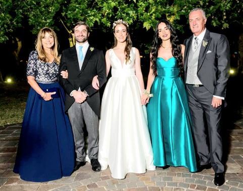 Daniela Pignolo with her husband Gustavo Alfaro on the wedding of daughter Augustina.
